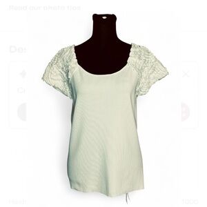 AVA White Blouse L with 3D Design Of Flowers In The Short Sleeves NWOT